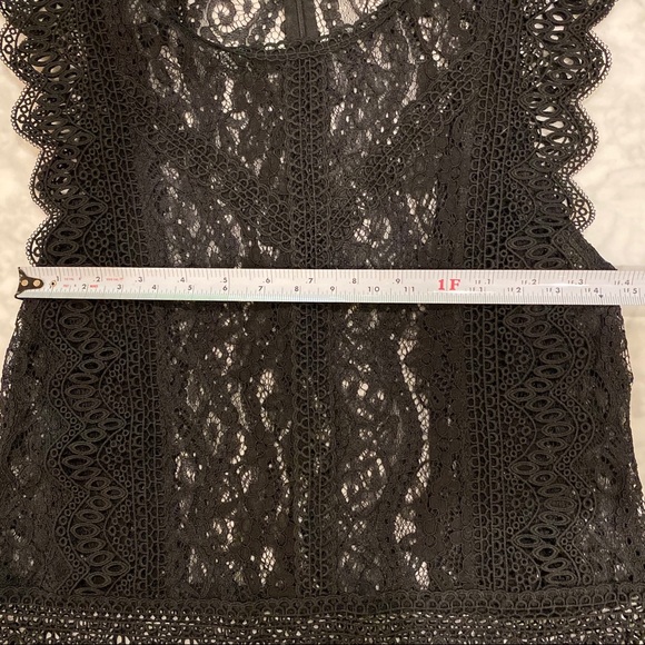 Zara Structured Lace top in Black - Picture 8 of 8